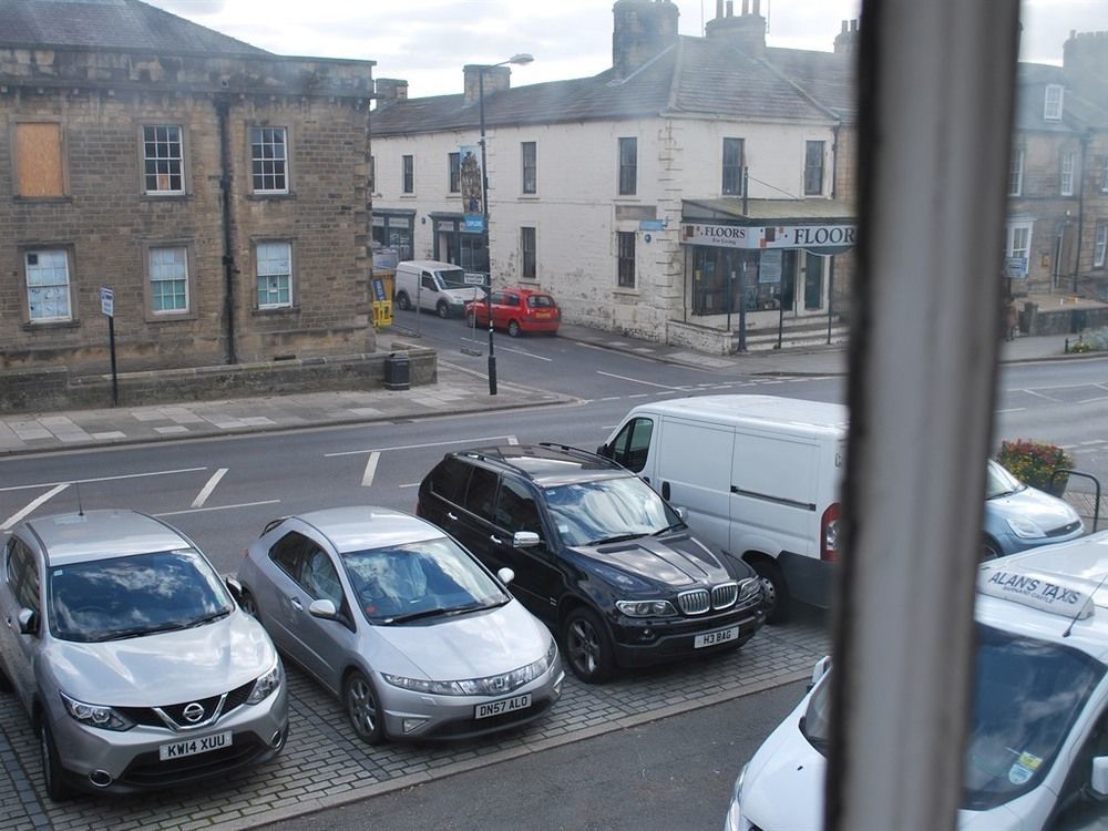 The Cricketers Arms Hotel Barnard Castle Exterior photo